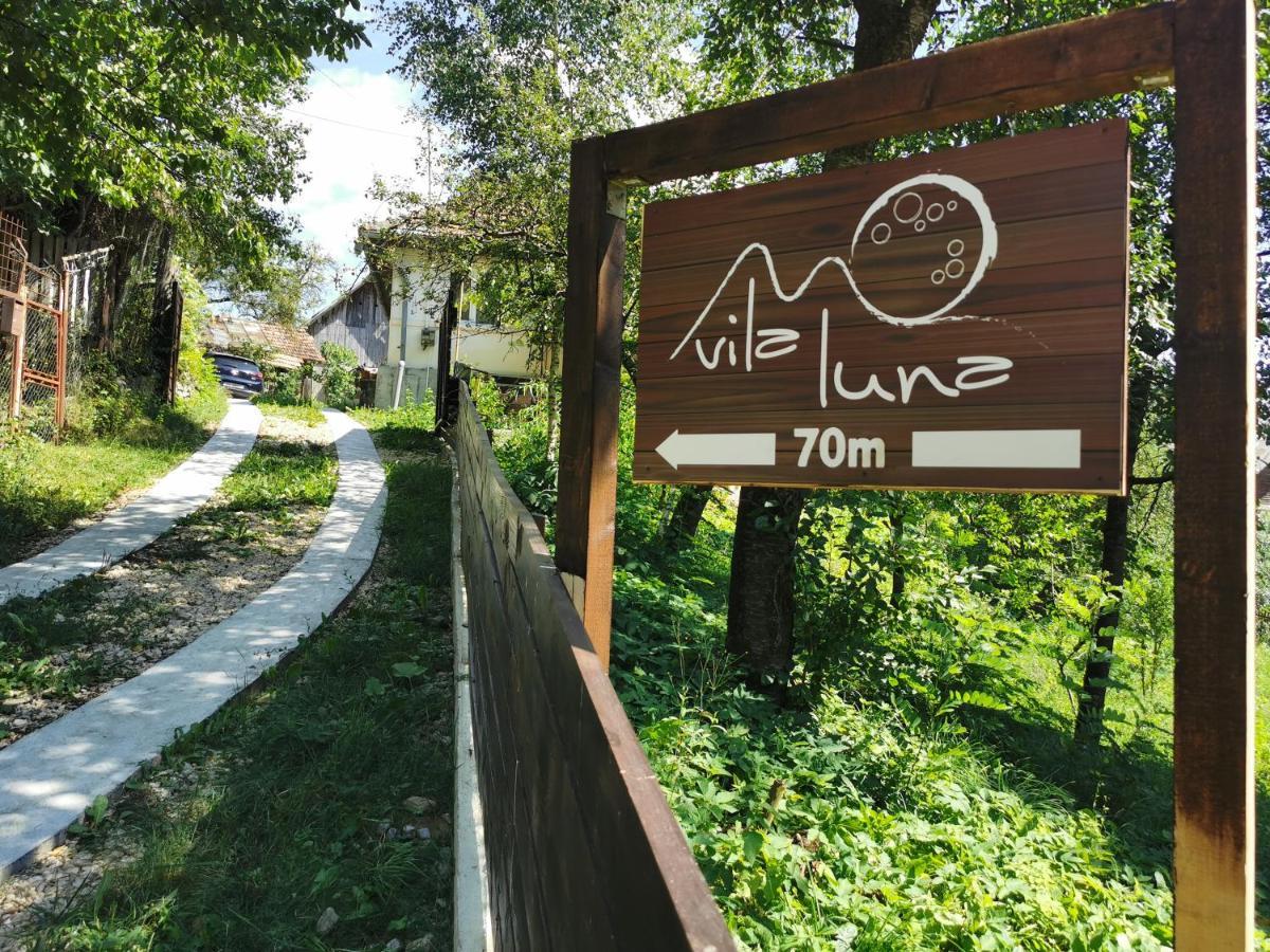 Vila Luna คอมาร์นิค ภายนอก รูปภาพ